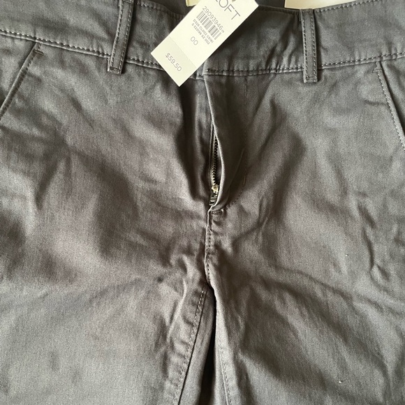 New LOFT girlfriend chino pants - Picture 3 of 6